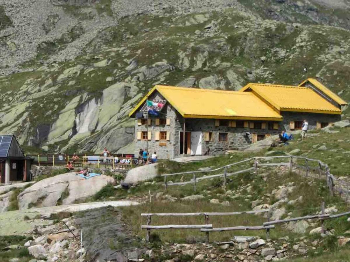 Vila Il Bilocale Della Nonna Locana Exteriér fotografie